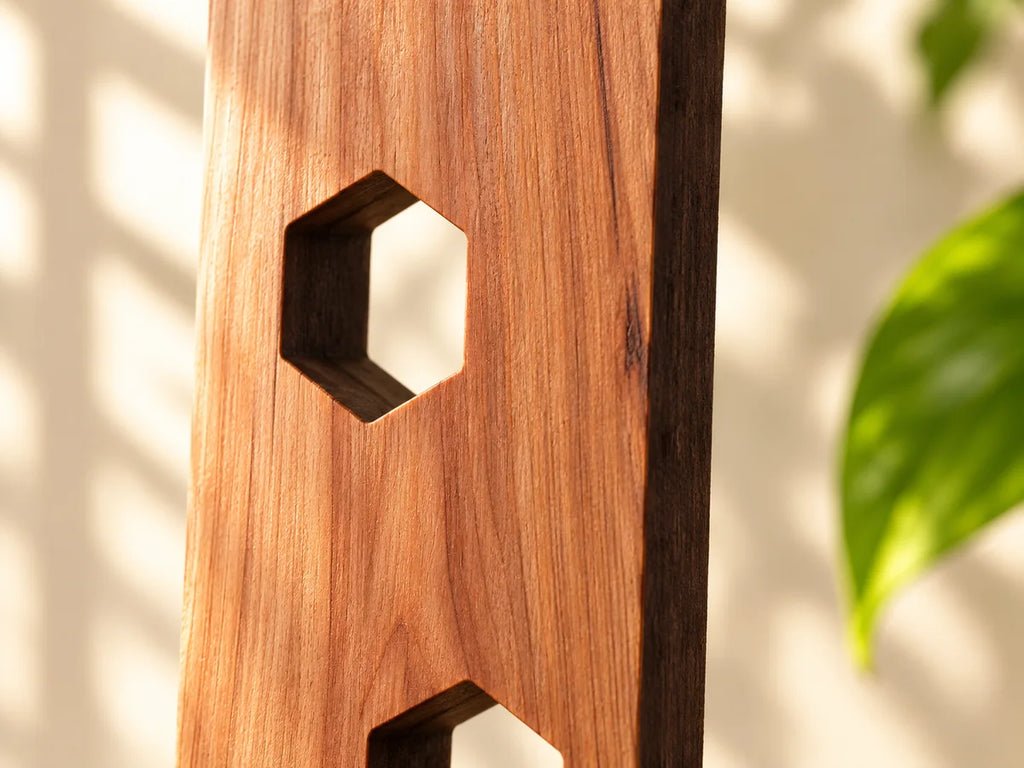 Treleaf wooden support detail